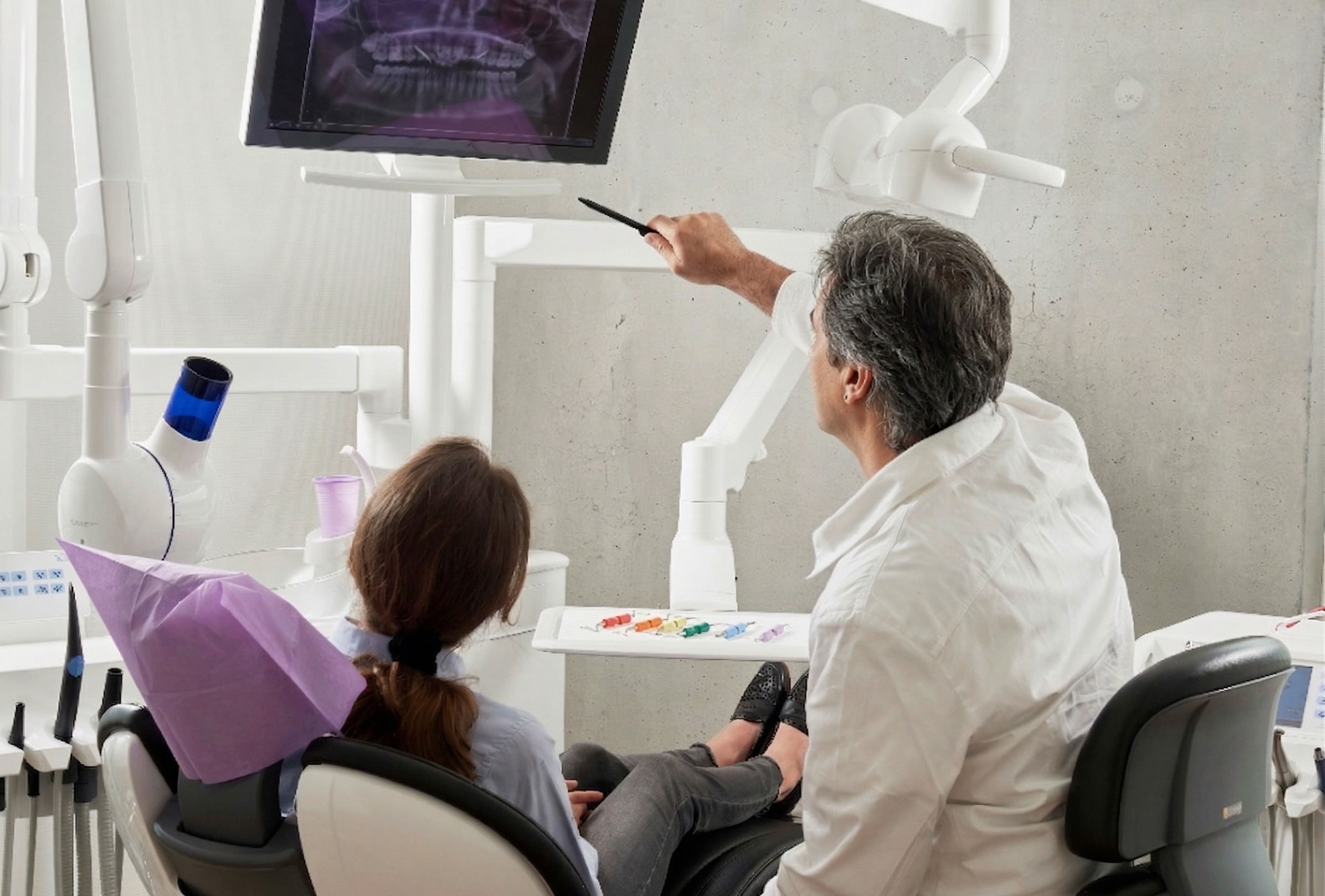 Dt. Yılmaz Vardar Diş Kliniği - İzmir Alsancak modern diş hekimliği